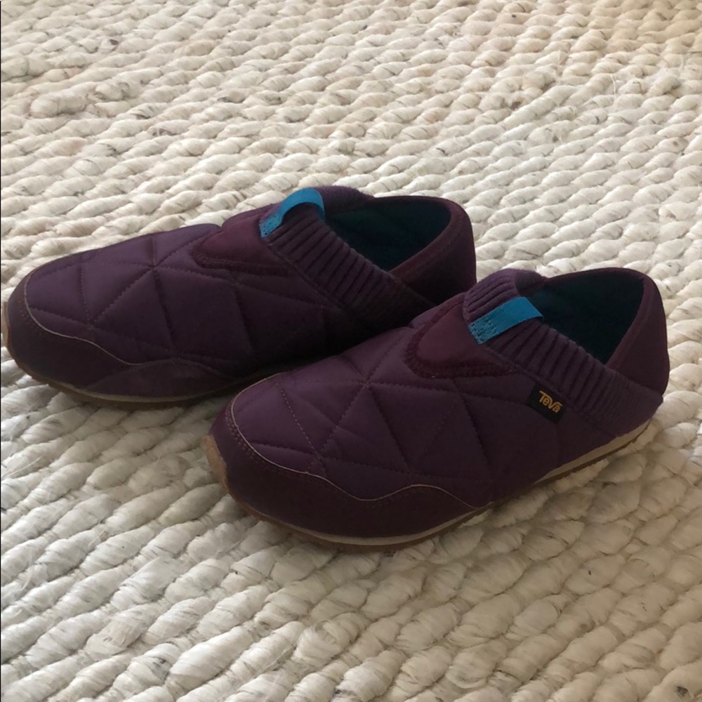 Teva Ember Moc women’s size 8